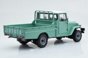 Toyota Land Cruiser 40 4x4 Pickup Vert Kyosho 1:18 08958FG Métal Moulé — image 4 sur 8