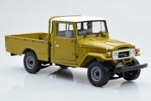Toyota Land Cruiser 40 4x4 Pickup Olive Kyosho 1:18 08958K Métal Moulé — image 6 sur 8