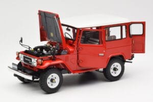 Toyota Land Cruiser FJ40 Van Rouge Kyosho 1:18 08971R Métal Moulé — image 2 sur 8