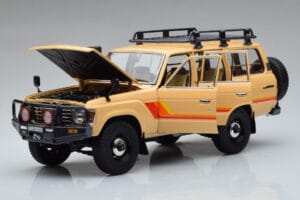 Toyota Land Cruiser 60 Beige Avec Pièces Optionnelles Kyosho 1:18 08956XBE Métal Moulé — image 2 sur 12