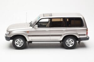 Toyota Land Cruiser HDJ80 Beige Métallique Otto 1:18 OT438 Résine — image 3 sur 6