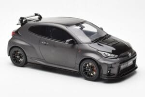 Toyota GR Yaris Circuit Package Noir Otto 1:18 OT1046 Métal Moulé — image 4 sur 6