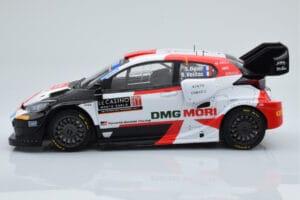Toyota GR Yaris Rally1 #1 S. Ogier / B. Veillas Rally Monte Carlo 2022 IXO 1:18 18RMC151B Métal Moulé — image 3 sur 6