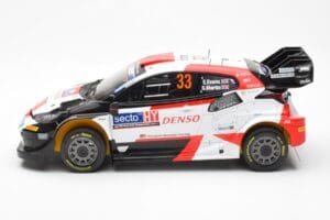 Toyota GR Yaris Rally1 #33 E. Evans / S. Martin Rally Finland 2023 IXO 1:18 18RMC174A Métal Moulé — image 3 sur 6