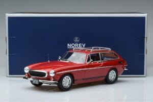 Volvo 1800 ES Rouge Norev 1:18 188723 Métal Moulé — image 7 sur 7