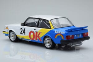 Volvo 240 Turbo Beckers #24 P.G. Andersson Nurburgring 1985 IXO 1:18 18RMC105A Métal Moulé — image 5 sur 6