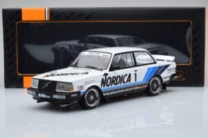 Volvo 240 Turbo Nordica #1 J. Cecotto / A. Olafsson ETCC Brno 1986 IXO 1:18 18RMC087 Métal Moulé — image 6 sur 6