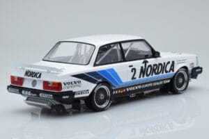 Volvo 240 Turbo Nordica #2 U. Granberg / T. Lindstrom ETCC Brno 1986 IXO 1:18 18RMC088 Métal Moulé — image 2 sur 6
