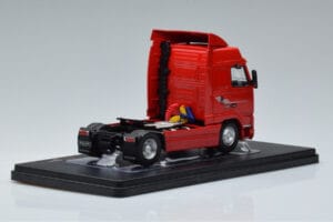 Volvo FH12 Rouge IXO 1:43 TR123 Métal Moulé — image 2 sur 6