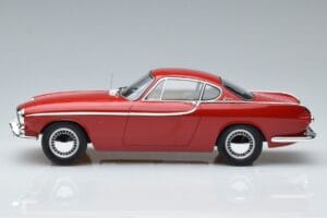 Volvo P1800 Rouge Norev 1:18 188700 Métal Moulé — image 3 sur 6
