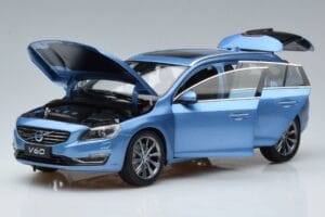 Volvo V60 D3 Power Bleu FAW 1:18 9430839 Métal Moulé — image 2 sur 7