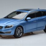 Volvo V60 D3 Power Bleu FAW 1:18 9430839 Métal Moulé