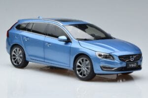 Volvo V60 D3 Power Bleu FAW 1:18 9430839 Métal Moulé — image 5 sur 7