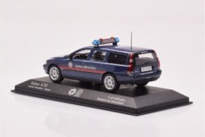 Volvo V70 Garde Frontière Suisse Minichamps 1:43 430171899 Métal Moulé — image 3 sur 4