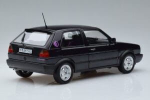 Volkswagen Golf GTI Mk2 Fire and Ice Violet Norev 1:18 188558 Métal Moulé — image 3 sur 7