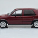 Volkswagen Golf GTI Mk2 Rouge MCG 1:18 - image 3 of 6