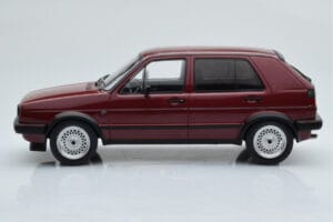 Volkswagen Golf GTI Mk2 Rouge MCG 1:18 MCG18391 Métal Moulé — image 3 sur 6