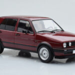 Volkswagen Golf GTI Mk2 Rouge MCG 1:18 - image 4 of 6