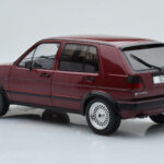 Volkswagen Golf GTI Mk2 Rouge MCG 1:18 - image 5 of 6