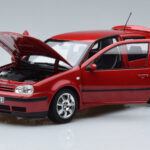 Volkswagen Golf Mk4 Rouge Norev 1:18 - image 2 of 7