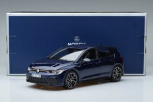 Volkswagen Golf GTI Mk8 Bleu Norev 1:18 188594 Métal Moulé — image 7 sur 7