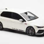 Volkswagen Golf GTI Mk8 Clubsport Blanc Otto 1:18 OT986 - image 4 of 6