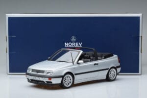 Volkswagen Golf Mk3 Cabriolet Argent Norev 1:18 188468 Métal Moulé — image 6 sur 6
