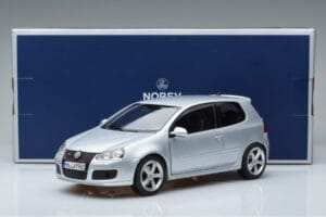 Volkswagen Golf GTI Mk5 Pirelli Edition Argent Norev 1:18 188425 Métal Moulé — image 7 sur 7