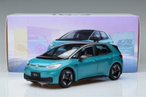 Volkswagen ID.3 Vert FAW 1:18 ZVN000001GRU Métal Moulé — image 7 sur 7
