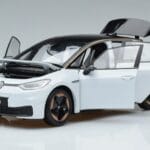 Volkswagen ID.3 Blanc FAW 1:18 ZVN000001WEI Métal Moulé - image 2 of 7