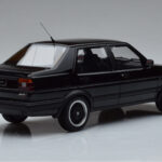 Volkswagen Jetta Mk2 Noir Otto 1:18 - image 2 of 6