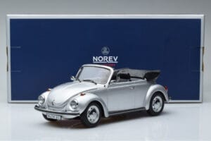 Volkswagen Beetle 1303 Cabriolet Argent Norev 1:18 188530 Métal Moulé — image 6 sur 6