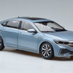 Volkswagen Passat B8 Bleu FAW 1:18 ZVF000003A Métal Moulé - image 5 of 7