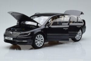 Volkswagen Phaeton V6 Mazeppa Gris Kyosho 1:18 08831MBK Métal Moulé — image 2 sur 9