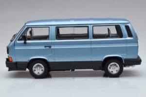 Volkswagen T3 Multivan Bleu Norev 1:18 188544 Métal Moulé — image 3 sur 6