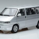 Volkswagen T4b Transporter Caravelle Minibus Schuco 1:18 450041500 Métal Moulé