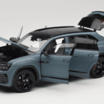 Volkswagen Teramont X Gris FAW 1:18 ZVB000003B Métal Moulé - image 2 of 8