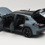 Volkswagen Teramont X Gris FAW 1:18 ZVB000003B Métal Moulé - image 5 of 8