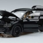 Volkswagen Touareg CR Noir FAW 1:18 LTC761021BLA Métal Moulé - image 2 of 7