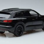 Volkswagen Touareg CR Noir FAW 1:18 LTC761021BLA Métal Moulé - image 3 of 7