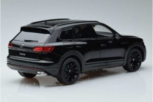 Volkswagen Touareg CR Noir FAW 1:18 LTC761021BLA Métal Moulé — image 3 sur 7