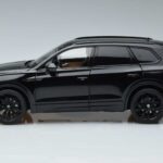 Volkswagen Touareg CR Noir FAW 1:18 LTC761021BLA Métal Moulé - image 4 of 7
