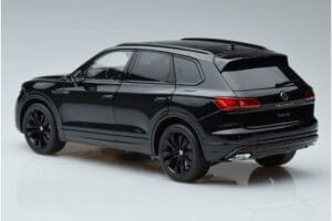 Volkswagen Touareg CR Noir FAW 1:18 LTC761021BLA Métal Moulé — image 6 sur 7