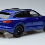 Volkswagen Touareg CR Bleu FAW 1:18 LTC761021BLU Métal Moulé - image 3 of 7