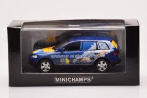 Volkswagen Touareg 7L Shell Helix Fresh Up Force Minichamps 1:43 VOLKSWAGEN-264066 Métal Moulé — image 4 sur 4