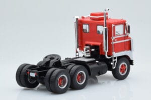 White 7400 Rouge Argent IXO 1:43 TR170 Métal Moulé — image 2 sur 5