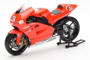 Yamaha YZR-M1 Marlboro Yamaha Team #3 M. Biaggi MotoGP 2002 Minichamps 1:12 122026303 Métal Moulé — image 2 sur 4