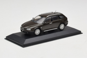 Alfa Romeo 159 Brooklands Green Minichamps 1:43 400120411 Métal Moulé — image 2 sur 4