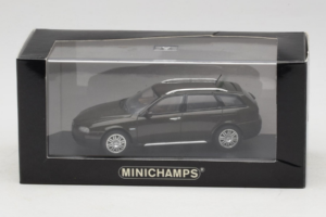 Alfa Romeo 159 Brooklands Green Minichamps 1:43 400120411 Métal Moulé — image 4 sur 4