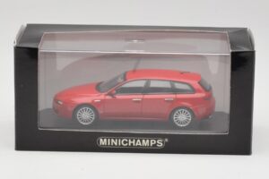 Alfa Romeo 159 Sportwagon Alfa Rouge Minichamps 1:43 400120511 Métal Moulé — image 4 sur 4